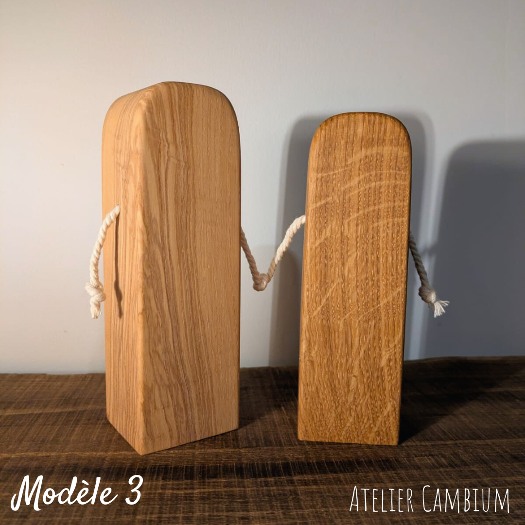 Grande famille de 2 - figurines en bois massif