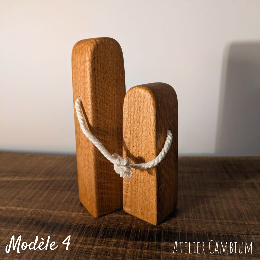 Petite famille de 2 - figurines en bois massif