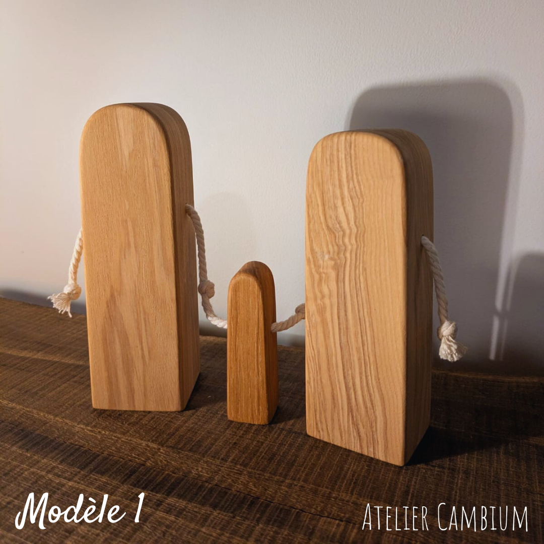 Grande famille de 3 - figurines en bois massif